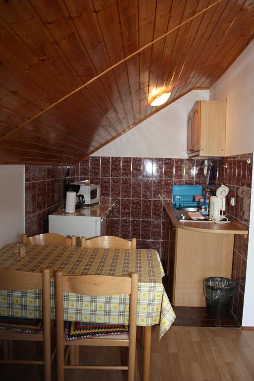 Apartment Jelena Seliste Dreznicko Phòng bức ảnh