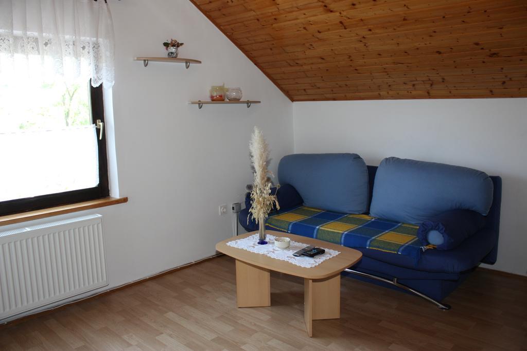 Apartment Jelena Seliste Dreznicko Phòng bức ảnh