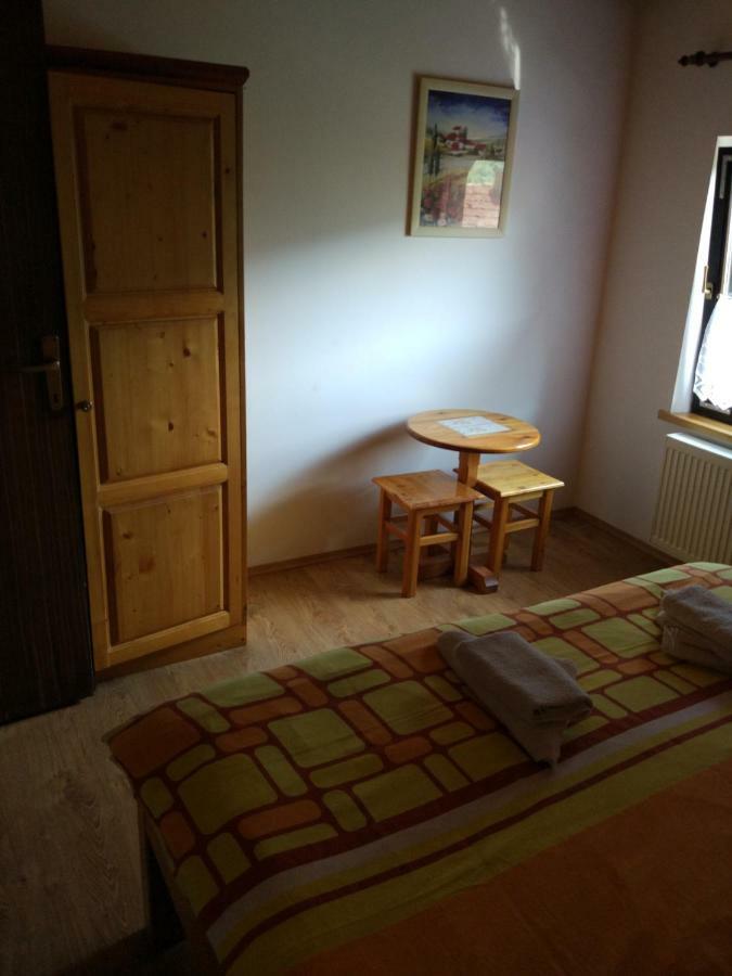 Apartment Jelena Seliste Dreznicko Ngoại thất bức ảnh