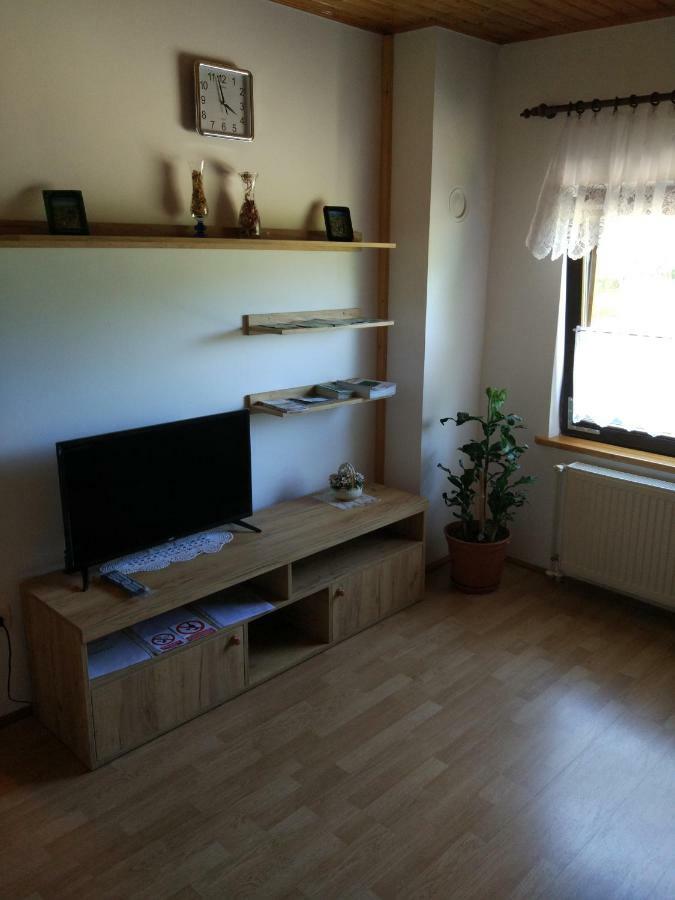 Apartment Jelena Seliste Dreznicko Ngoại thất bức ảnh